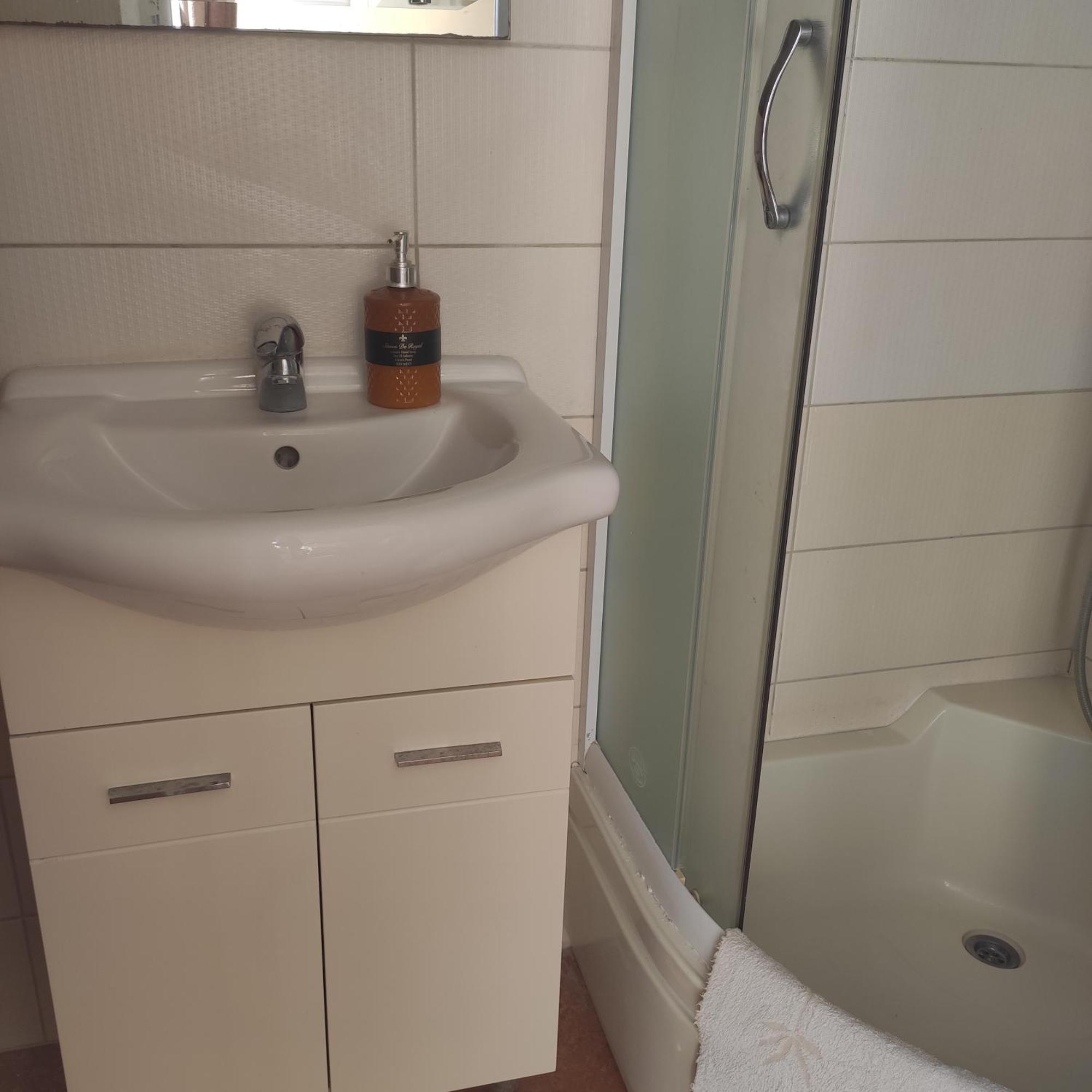 Apartment Oliva Ulcinj Esterno foto