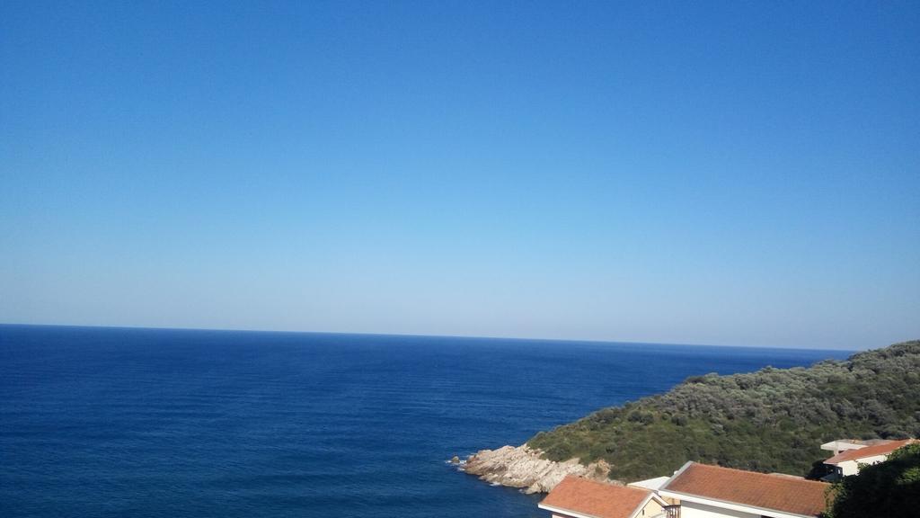 Apartment Oliva Ulcinj Esterno foto